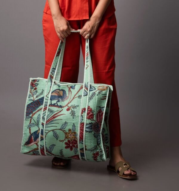 Peacock tote bag with zipper - Image 2