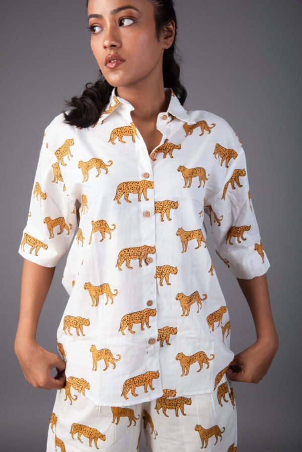 LEOPARD LUXE:WILD WHITE CHIC COTTON CO-ORD SET WITH POCKET PANTS - Image 2