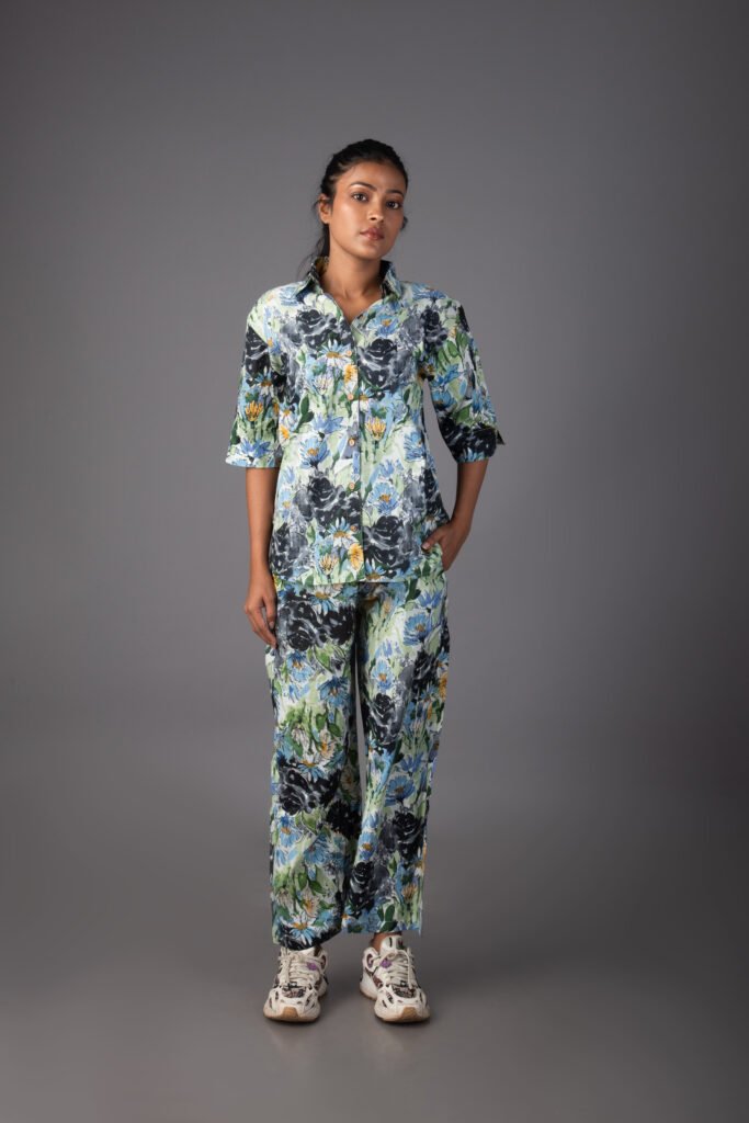BLOOMÉ WALK: FLORAL PRINT LEISURE WEAR CO-ORD SET WITH POCKET PANTS