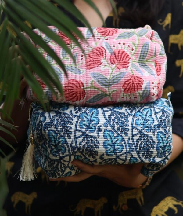 Blue floral block print everyday pouch(set of 3) - Image 2